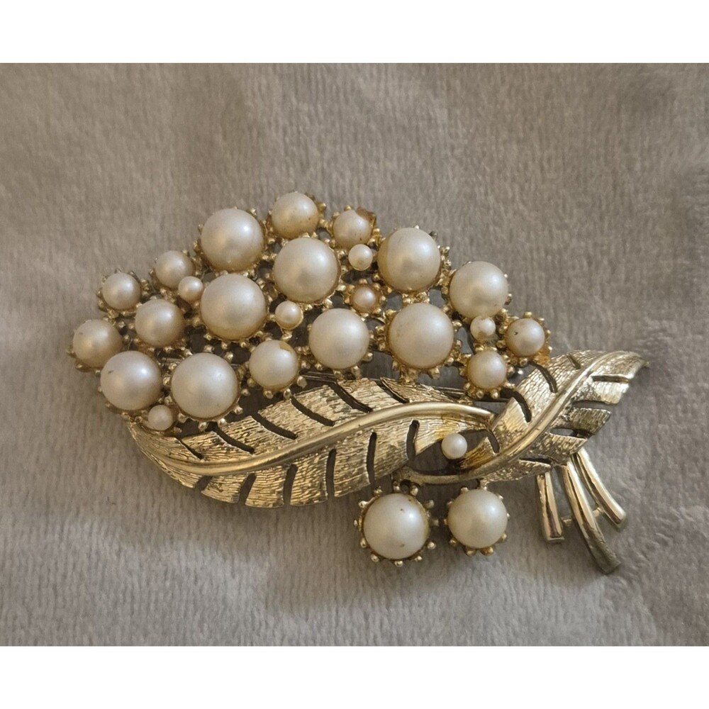 Vintage Off White Faux Pearl  Textured Leaf  Brooch Pin 2.5 " Long  1.5 " Wide